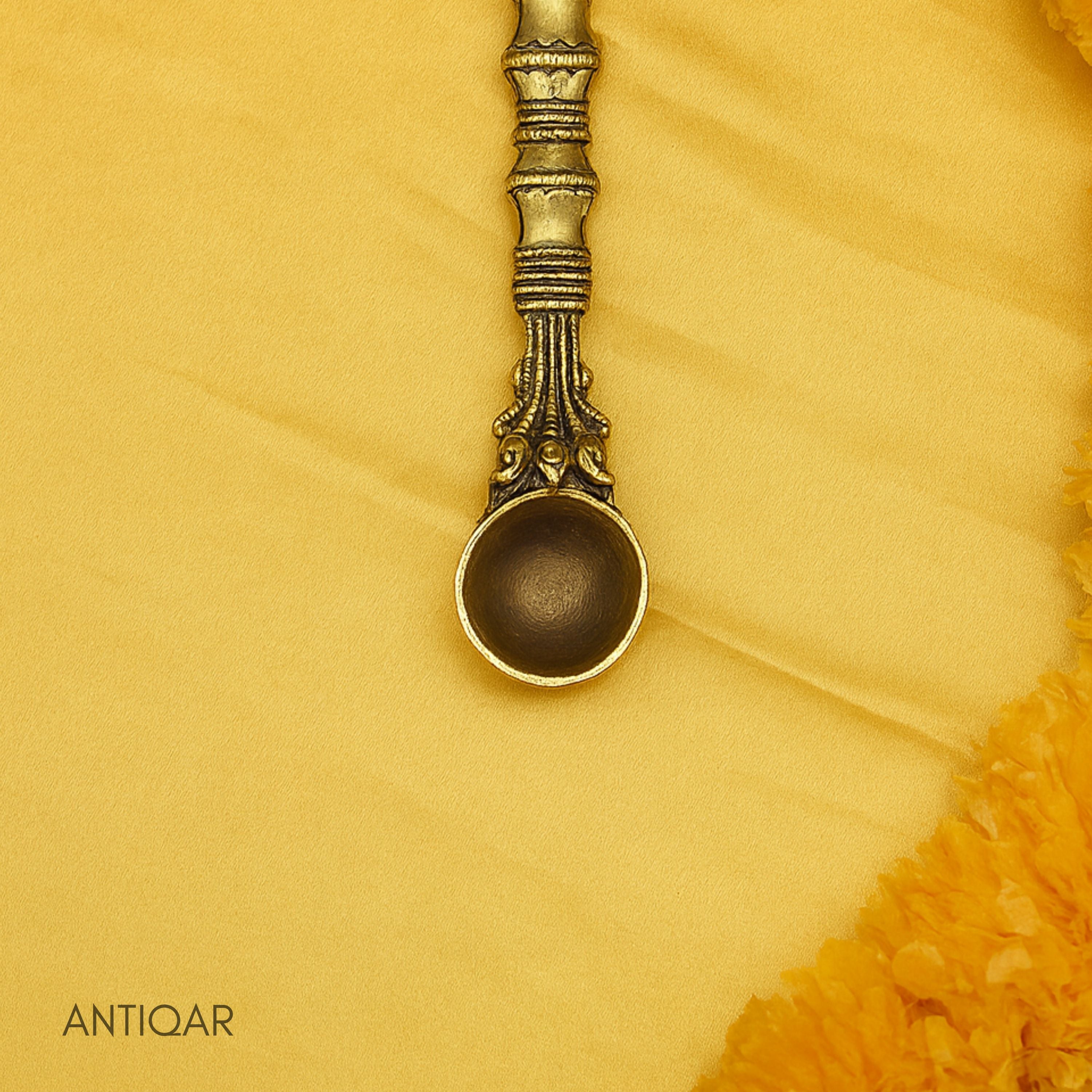 Brass Hawan Spoon – 2.5 cm | Sheshnaag Handle Design | Black Antique Finish | Handcrafted for Pooja, Temple & Festival Decor