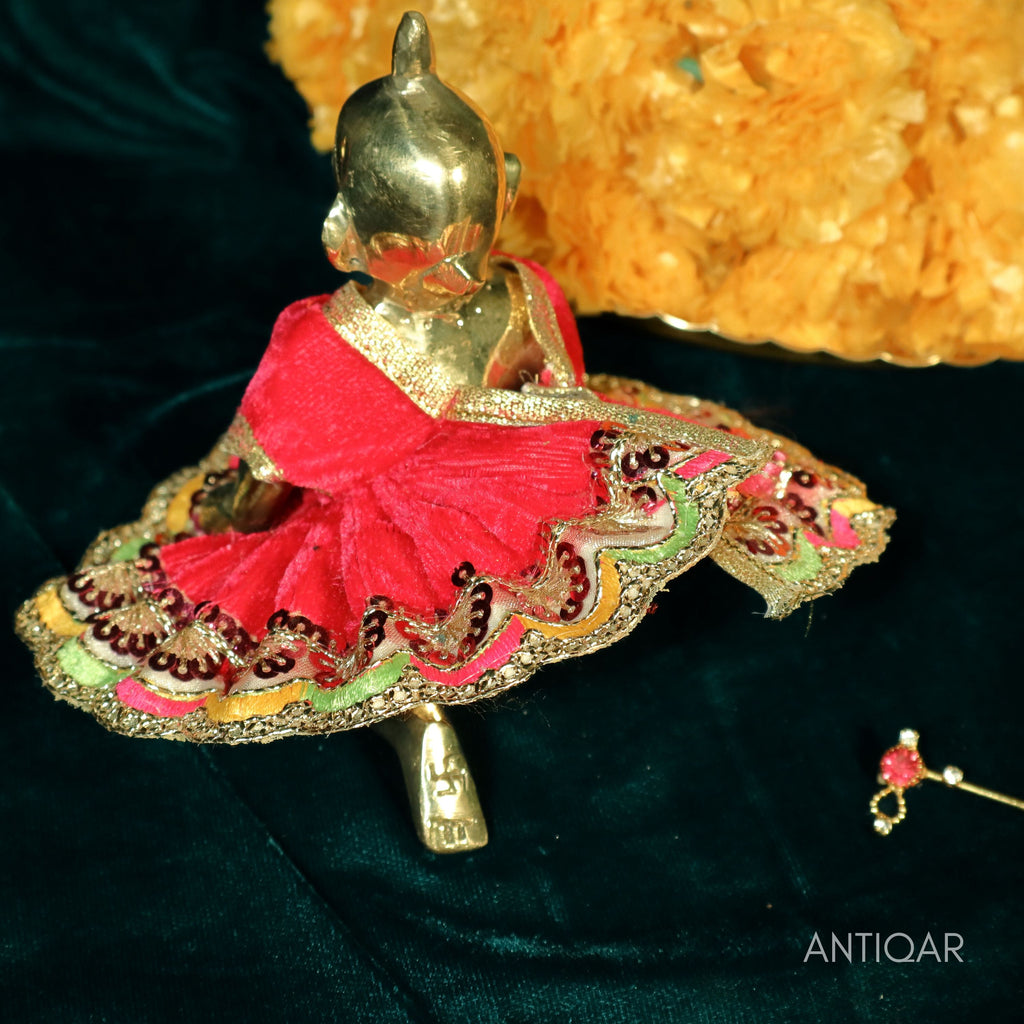 Brass Laddu Gopal Idol – 10 cm | With Dress & Bansuri | Superfine Finish | Handcrafted Spiritual Idol for Temple, Home & Car Dashboard Decor