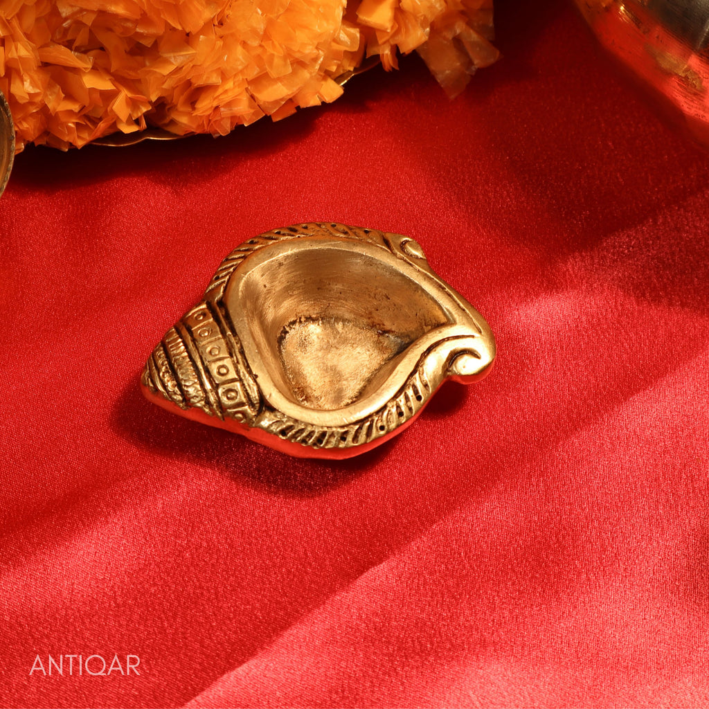 Brass Shankh Shape Diya – 2.5 cm | Antique Golden Finish | Handcrafted Pooja diya for Temple, Home & Festival Decor