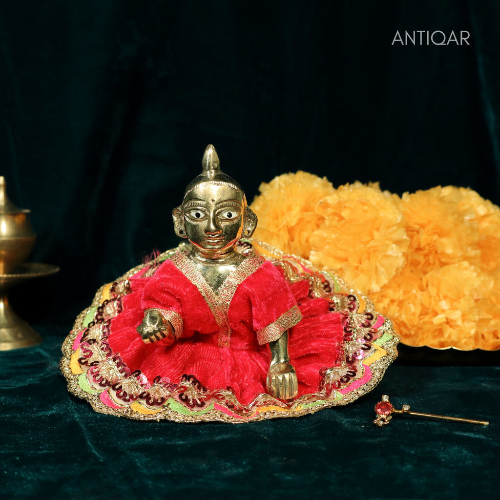 Brass Laddu Gopal Idol – 10 cm | With Dress & Bansuri | Superfine Finish | Handcrafted Spiritual Idol for Temple, Home & Car Dashboard Decor