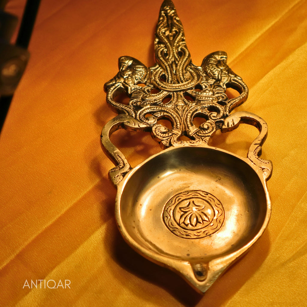 Brass Aarti Diya – 2.5 cm | Ethnic Lotus Design with Carved Holder | Black Antique Finish | Handcrafted for Temple & Home Decor