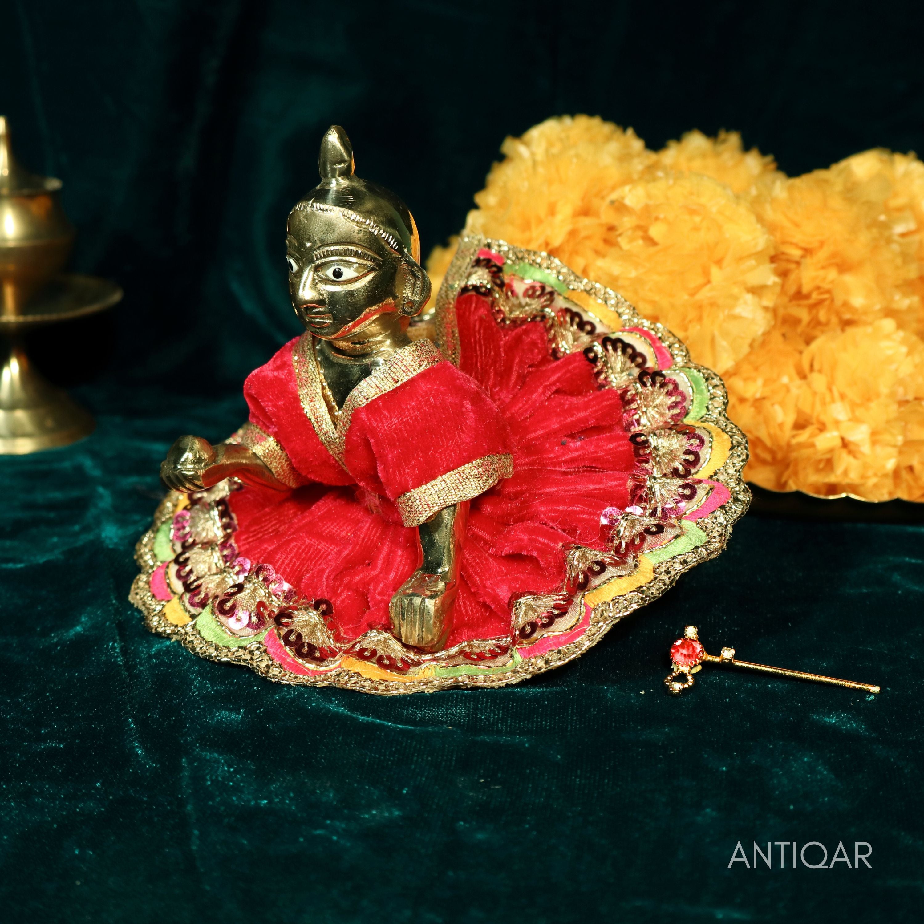 Brass Laddu Gopal Idol – 10 cm | With Dress & Bansuri | Superfine Finish | Handcrafted Spiritual Idol for Temple, Home & Car Dashboard Decor