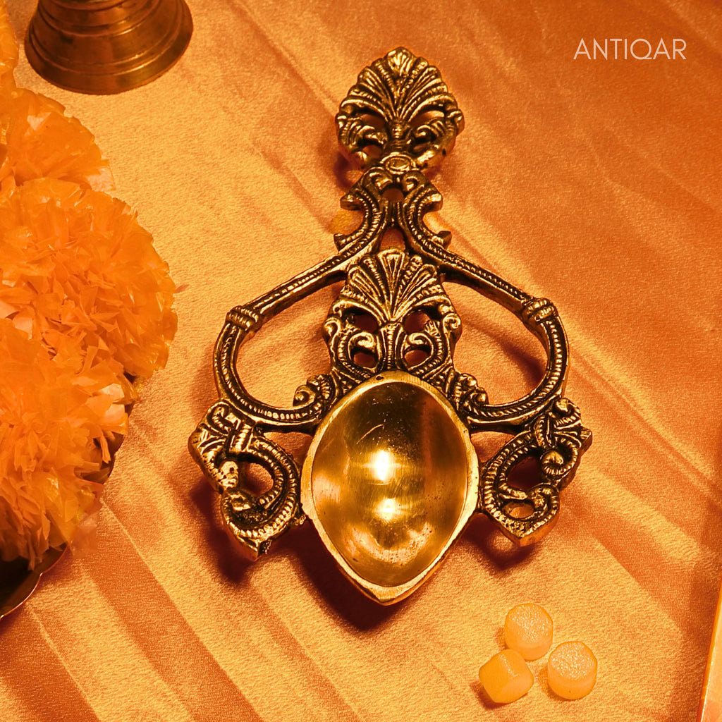 "Brass Aarti Diya – 2.5 cm | With Designer Handle | Black Antique Finish | Handcrafted Pooja Decor for Temple, Home & Festival Use  "
