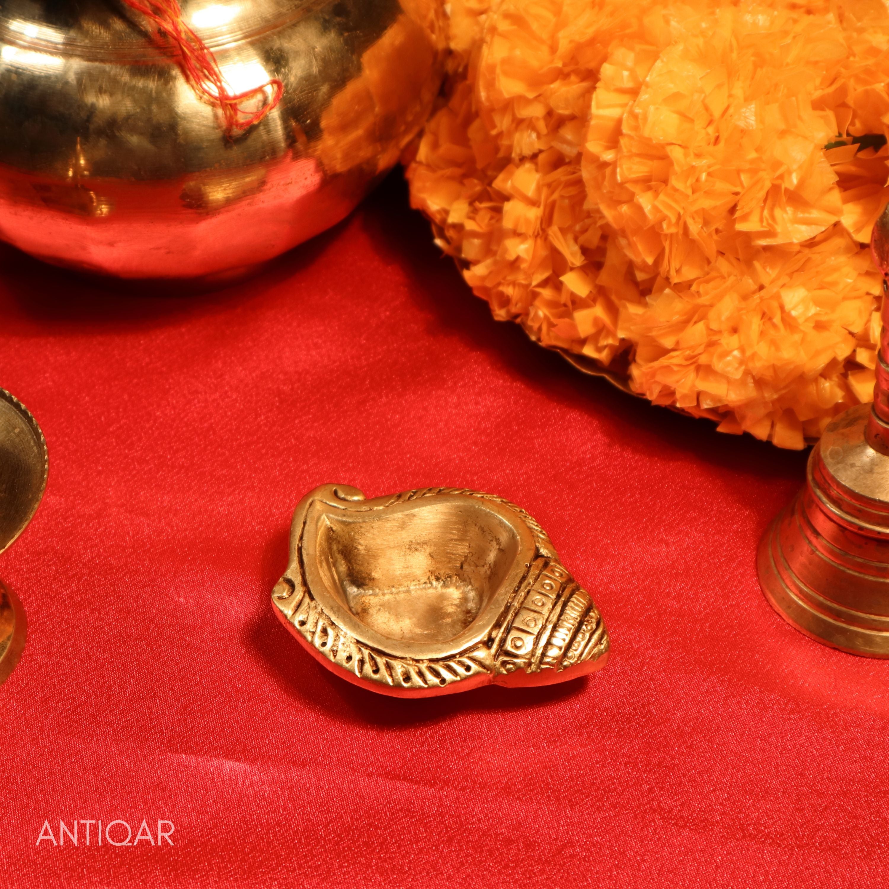 Brass Shankh Shape Diya – 2.5 cm | Antique Golden Finish | Handcrafted Pooja diya for Temple, Home & Festival Decor